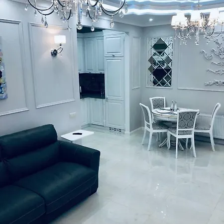 Apartment White In Arcadia *
