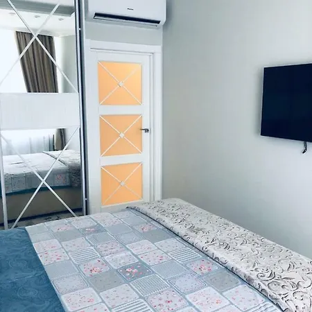 Apartment White In Arcadia